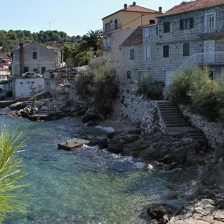 Apartment By The Sea Stomorska, Solta - 13695